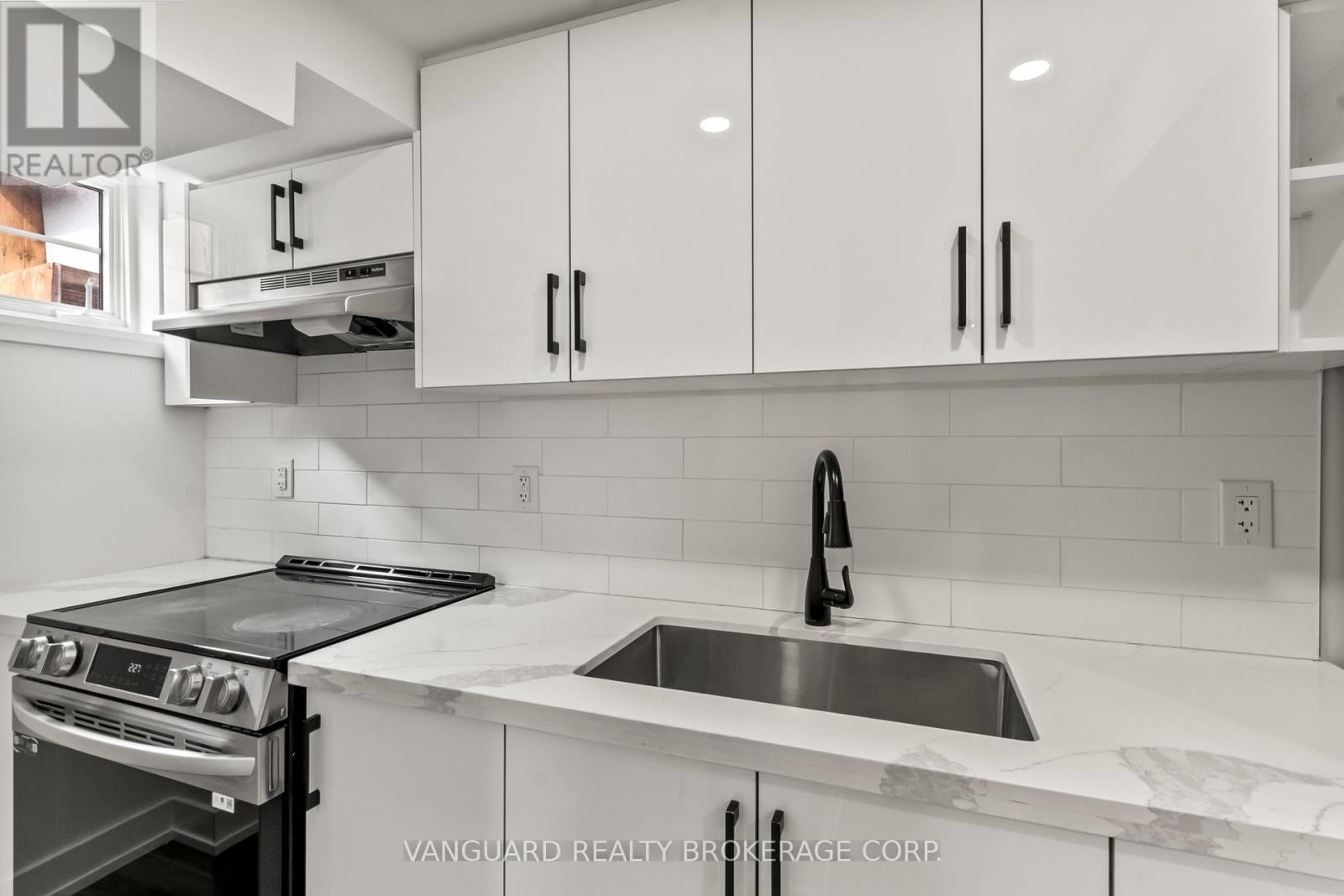 69 Joyce Parkway, Toronto, Ontario  M6B 2T3 - Photo 25 - W12953742