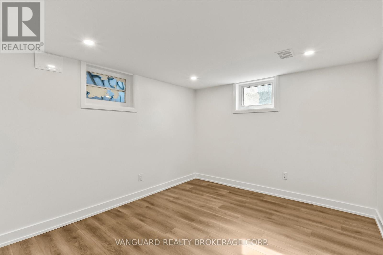 69 Joyce Parkway, Toronto, Ontario  M6B 2T3 - Photo 28 - W12953742