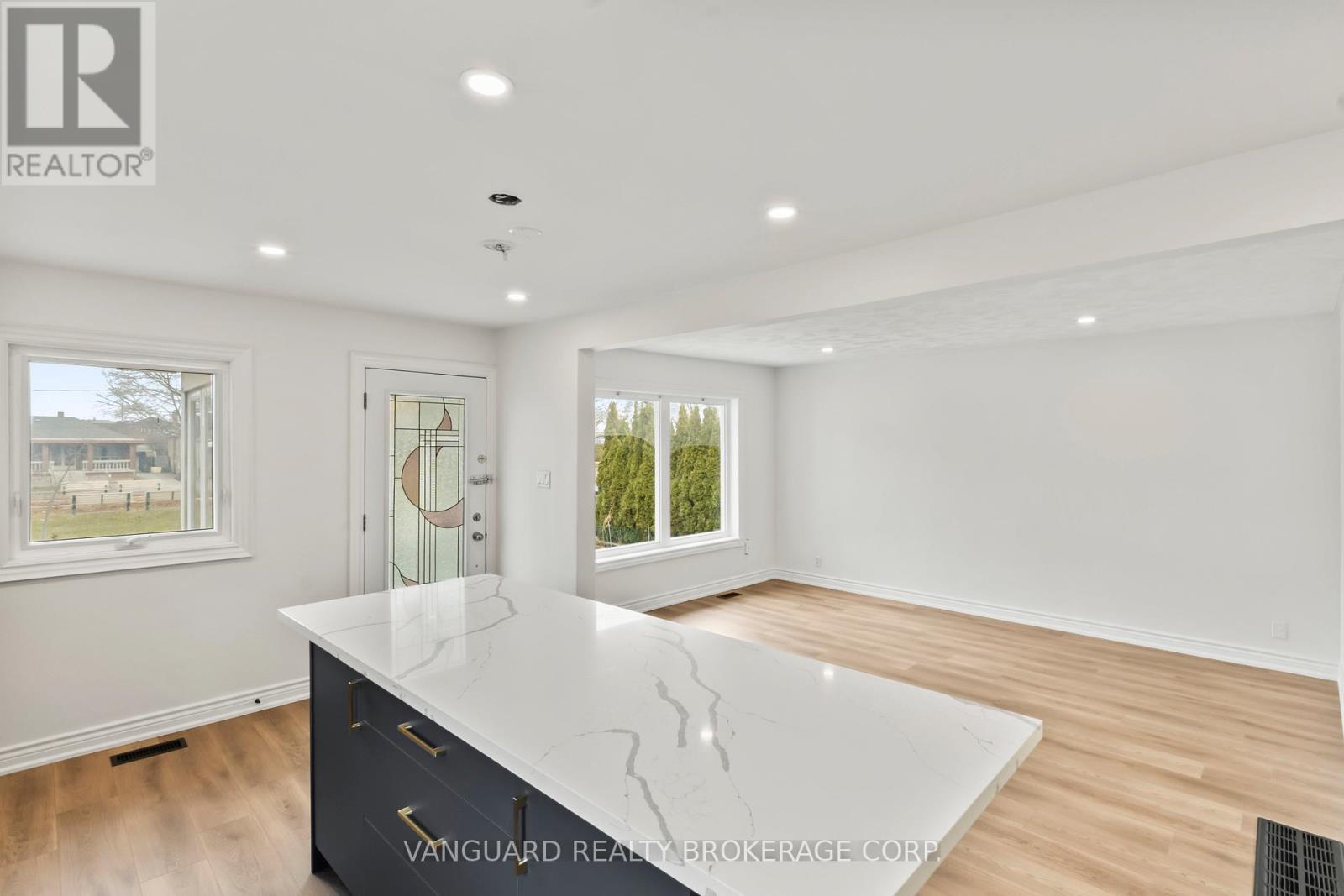 69 Joyce Parkway, Toronto, Ontario  M6B 2T3 - Photo 3 - W12953742