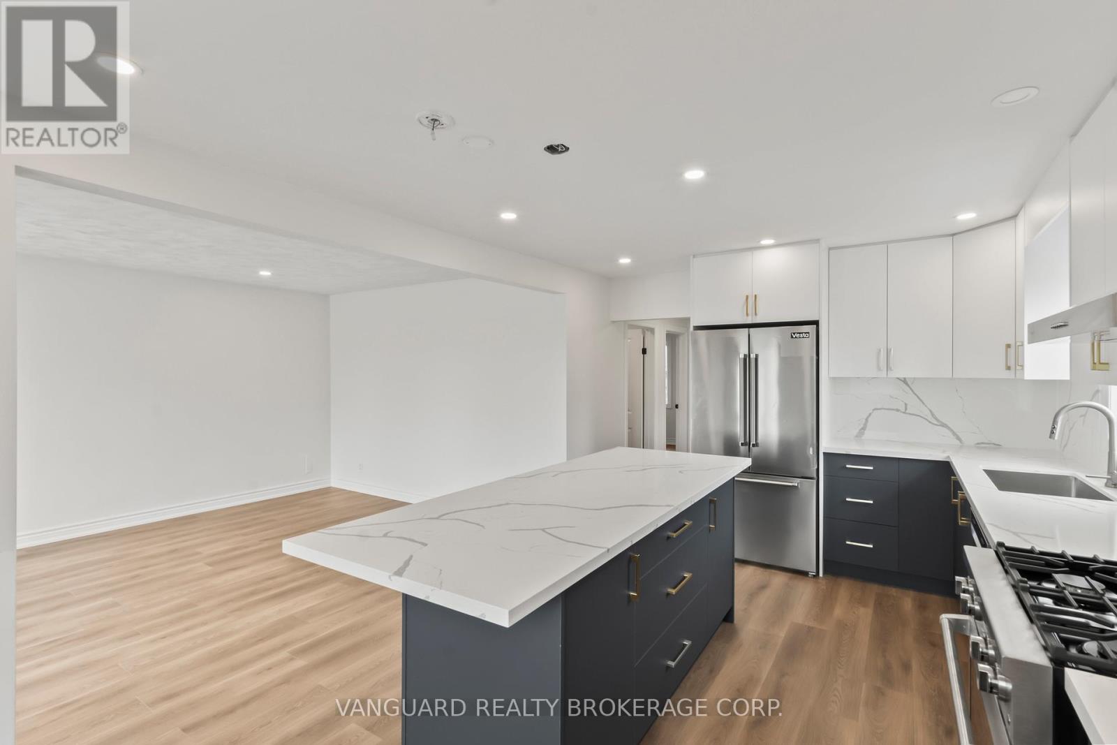 69 Joyce Parkway, Toronto, Ontario  M6B 2T3 - Photo 4 - W12953742