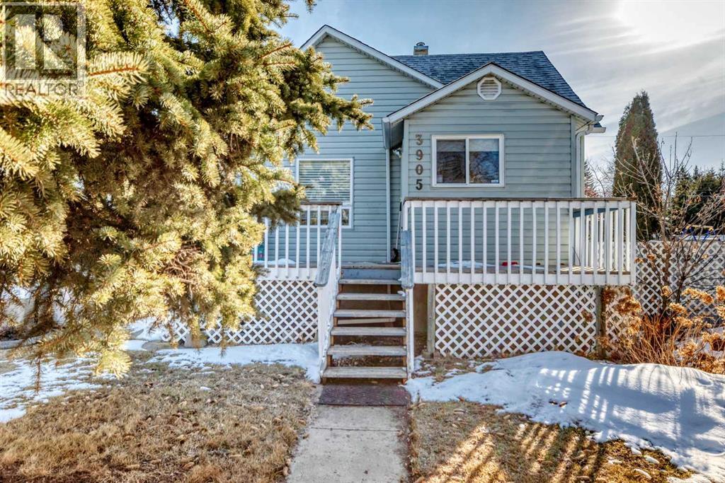 3905 45a Street, Ponoka, Alberta  T4J 1B6 - Photo 3 - A2298000