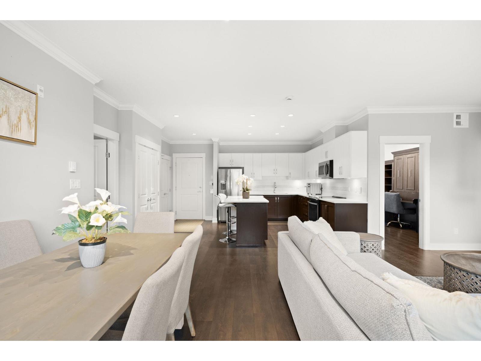 419 20728 Willoughby Town Centre Drive, Langley, British Columbia  V2Y 0P3 - Photo 5 - R3106176