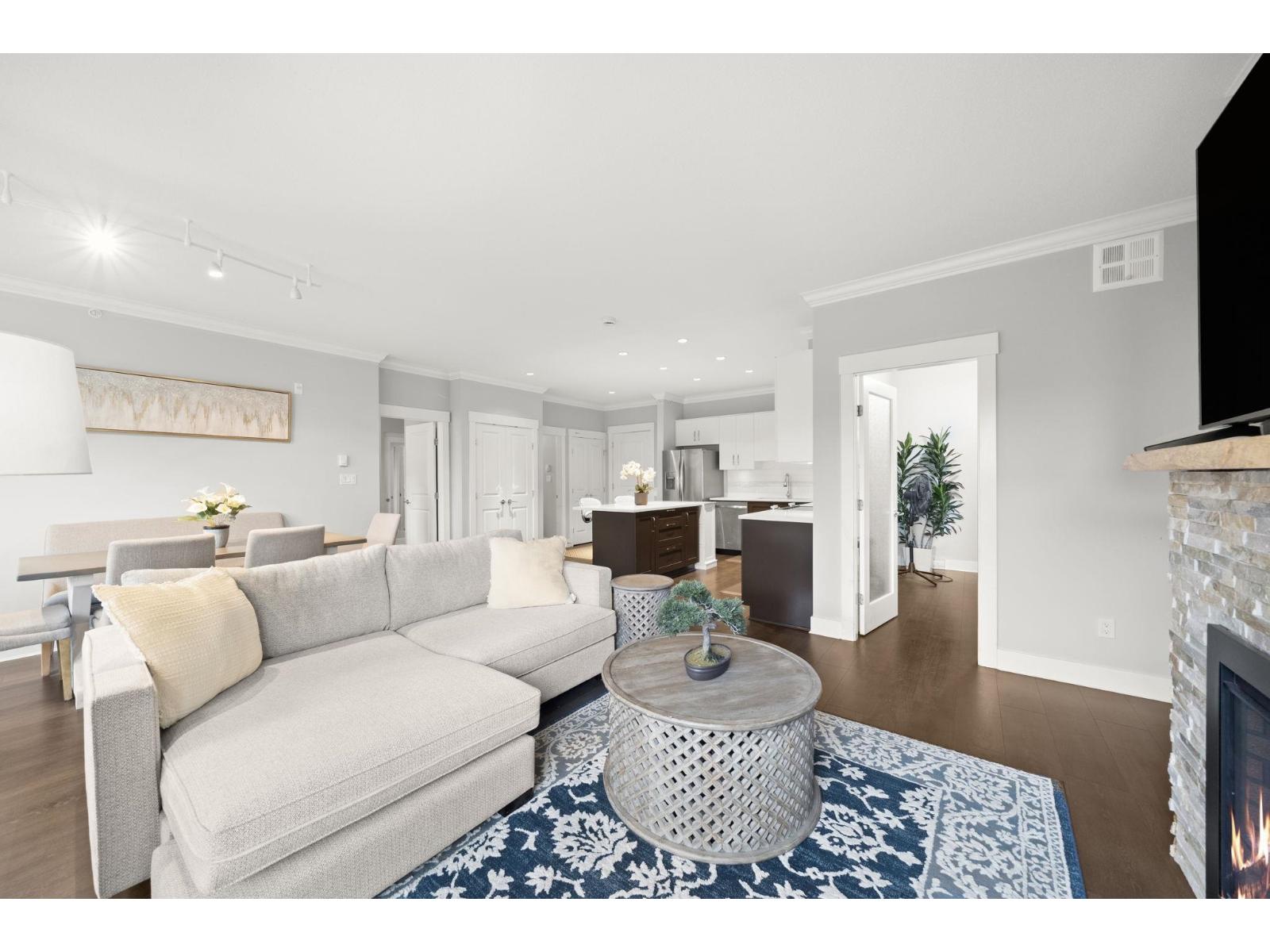 419 20728 Willoughby Town Centre Drive, Langley, British Columbia  V2Y 0P3 - Photo 2 - R3106176