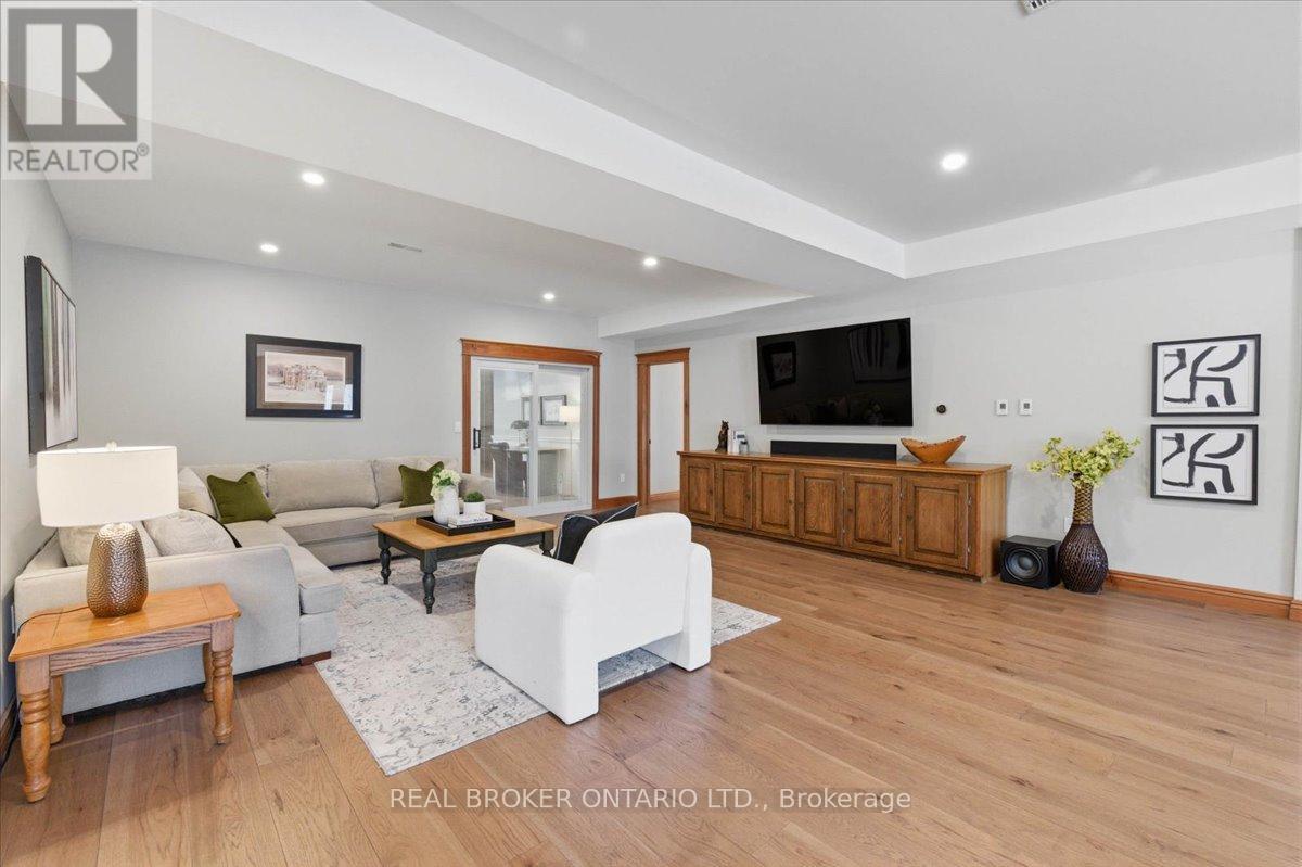 4589 Watson Road N, Puslinch, Ontario  N0B 2J0 - Photo 16 - X12953506