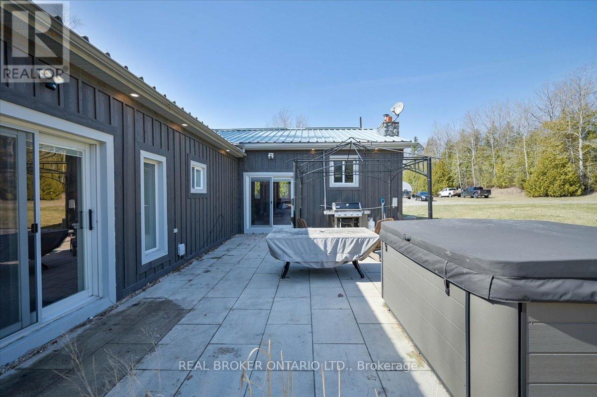 4589 Watson Road N, Puslinch, Ontario  N0B 2J0 - Photo 37 - X12953506
