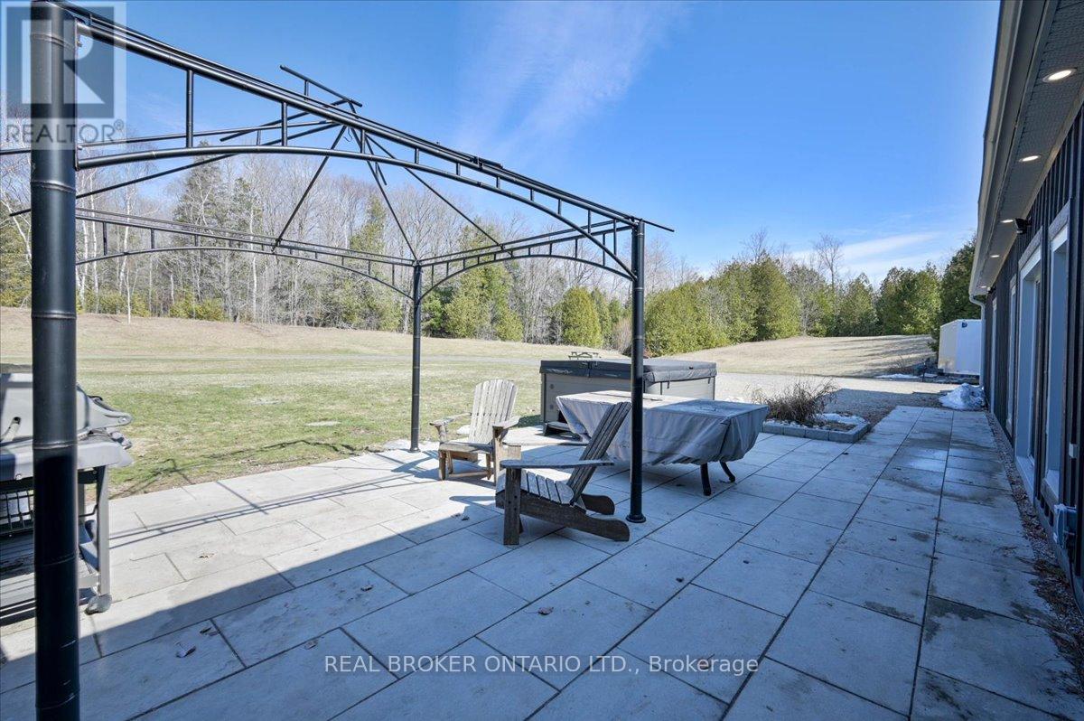 4589 Watson Road N, Puslinch, Ontario  N0B 2J0 - Photo 39 - X12953506