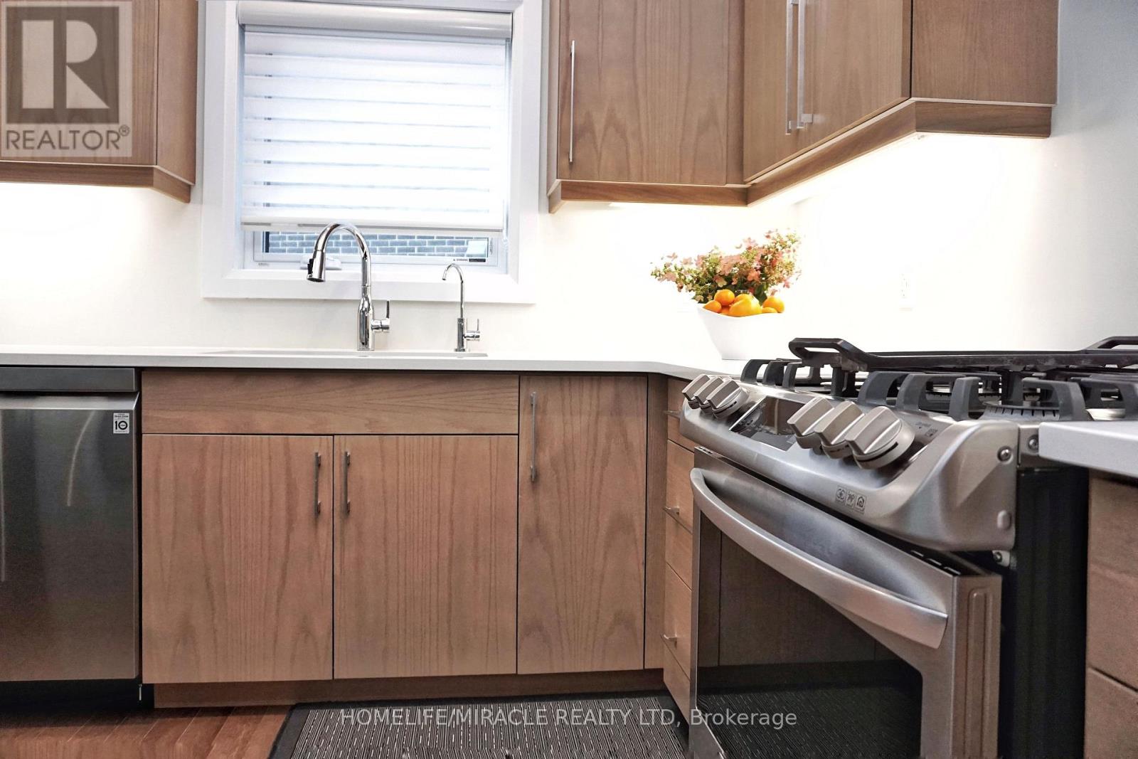 63 Ian Ormston Drive, Kitchener, Ontario  N2P 0K2 - Photo 26 - X12953552