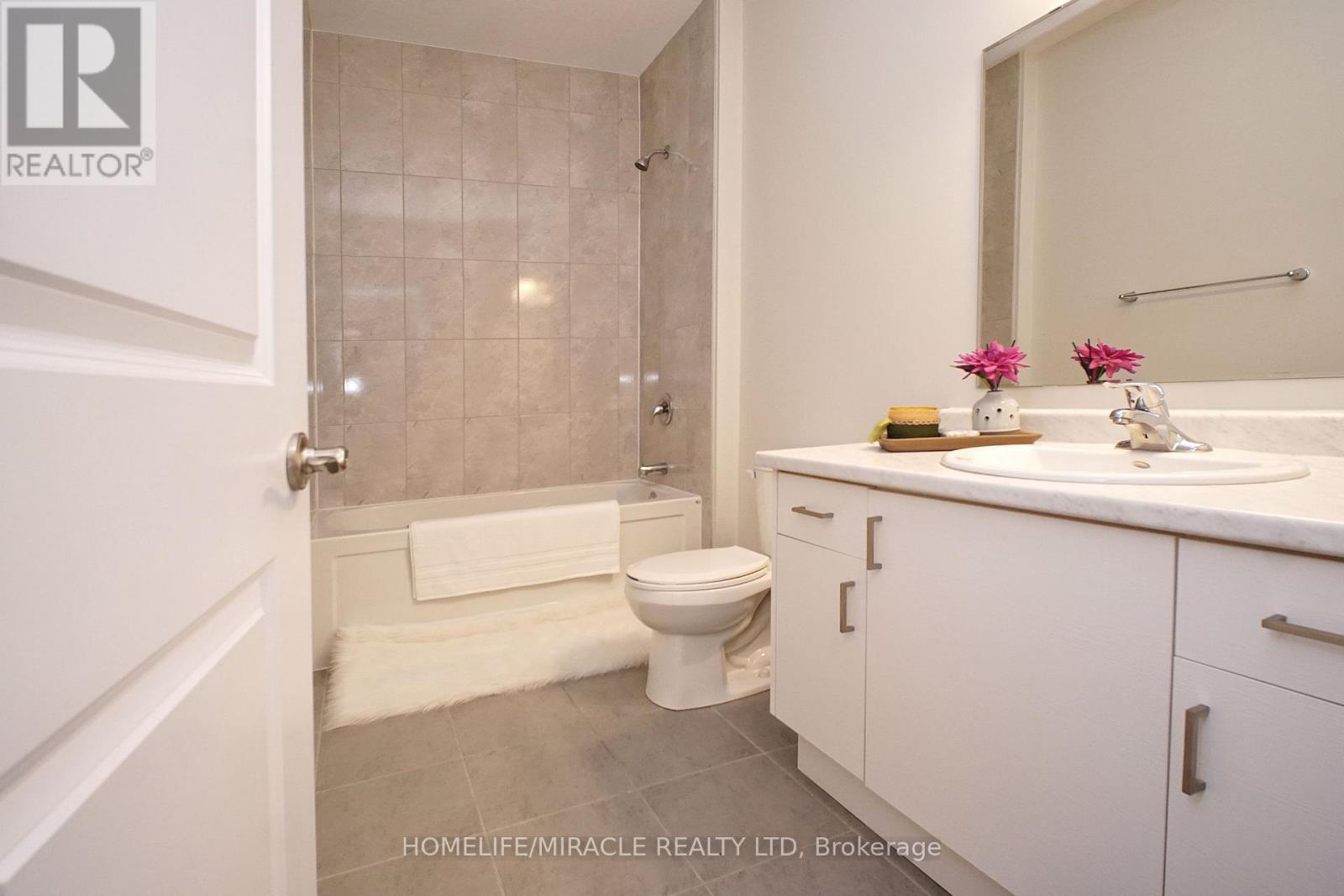 63 Ian Ormston Drive, Kitchener, Ontario  N2P 0K2 - Photo 37 - X12953552