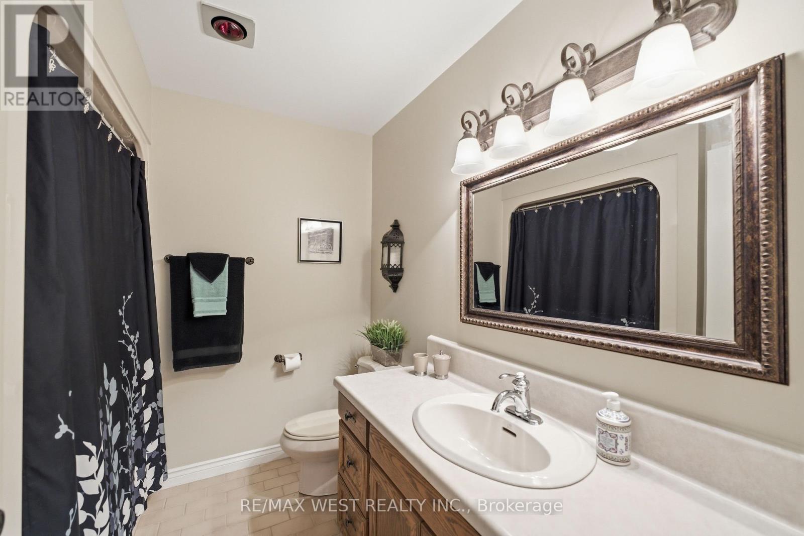 17 Forest Hill Drive, Hamilton Township, Ontario  K9A 4J9 - Photo 16 - X12953564