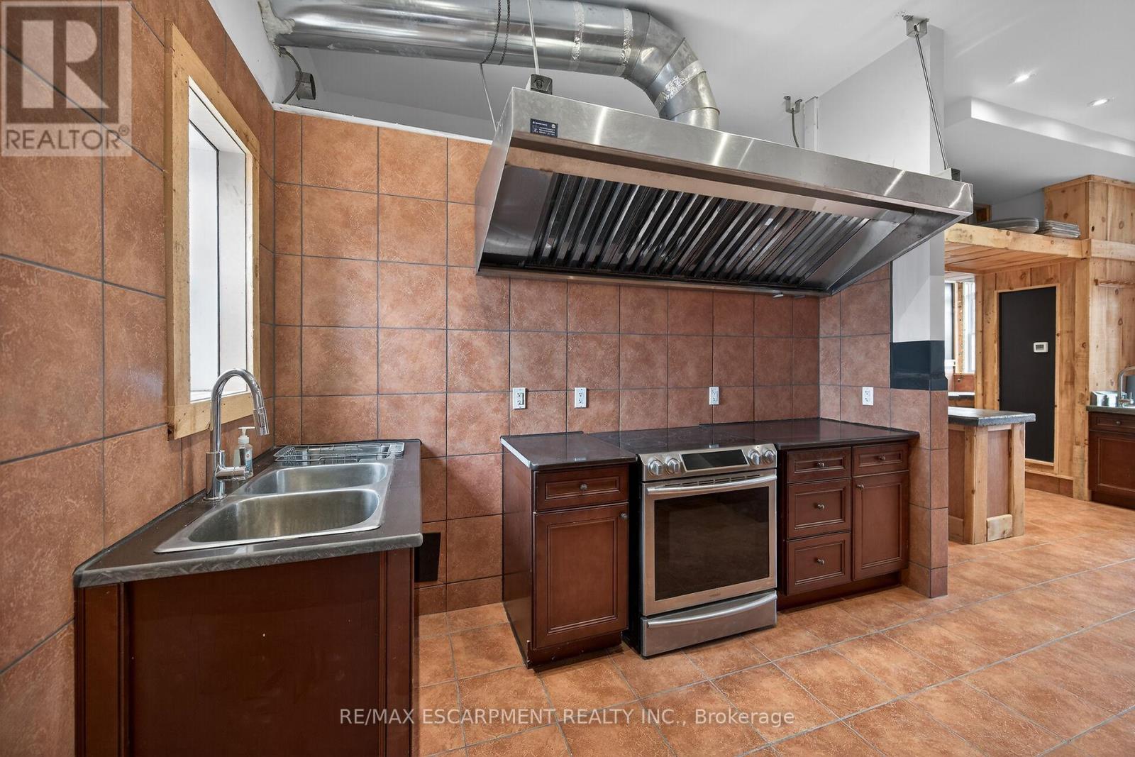 2 Main Street W, Haldimand, Ontario  N0A 1P0 - Photo 16 - X12953568