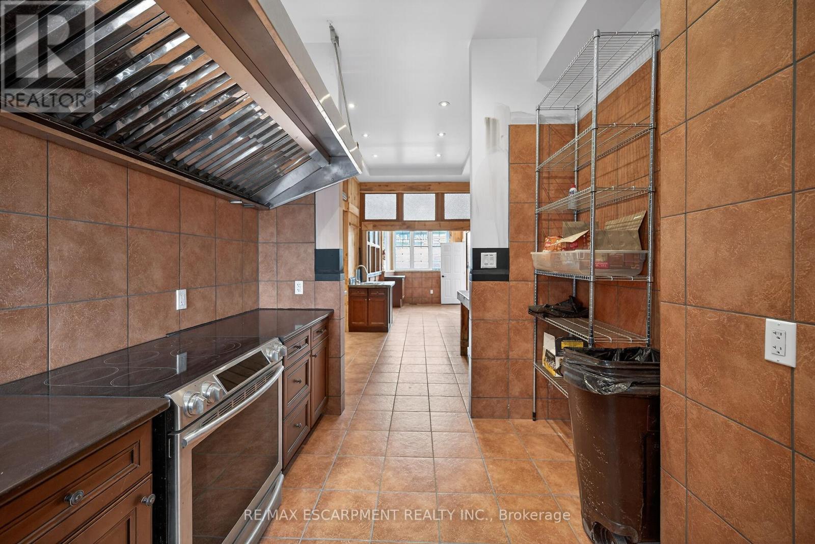 2 Main Street W, Haldimand, Ontario  N0A 1P0 - Photo 17 - X12953568