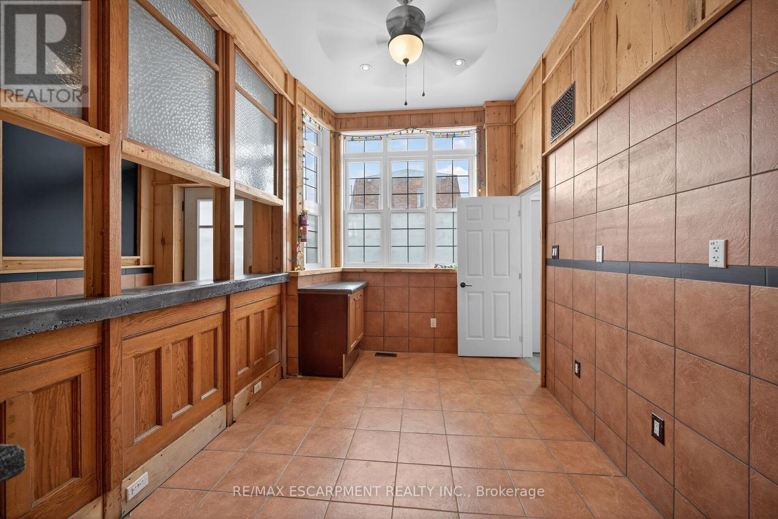 2 Main Street W, Haldimand, Ontario  N0A 1P0 - Photo 5 - X12953568