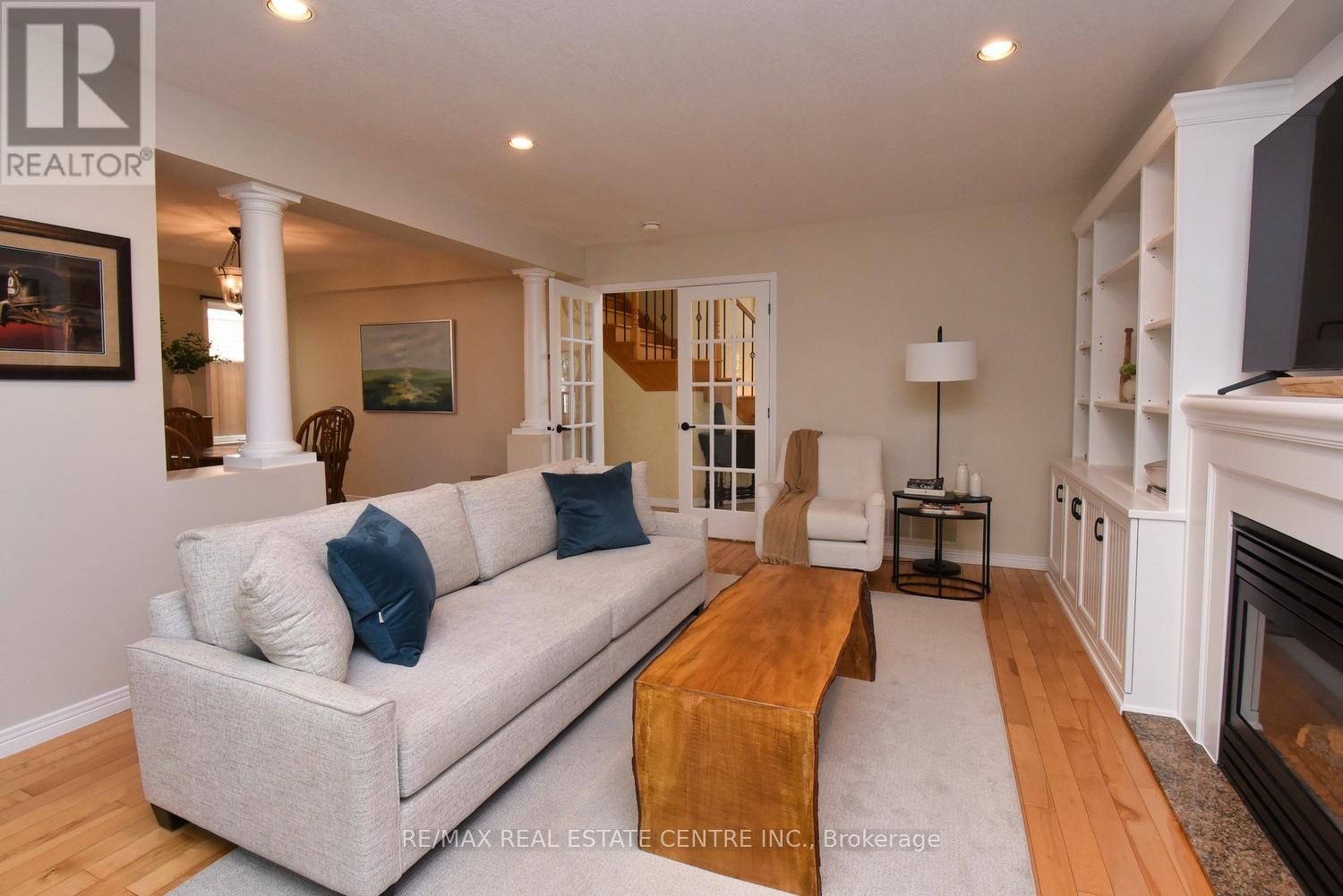 35 Eringate Drive, Hamilton, Ontario  L8J 3Y4 - Photo 8 - X12953670