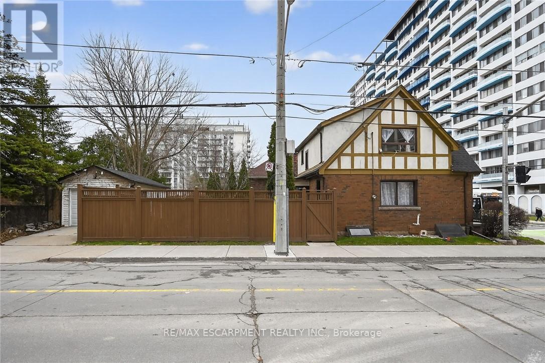 144 Hunter Street W, Hamilton, Ontario  L8P 1R1 - Photo 50 - X12953736