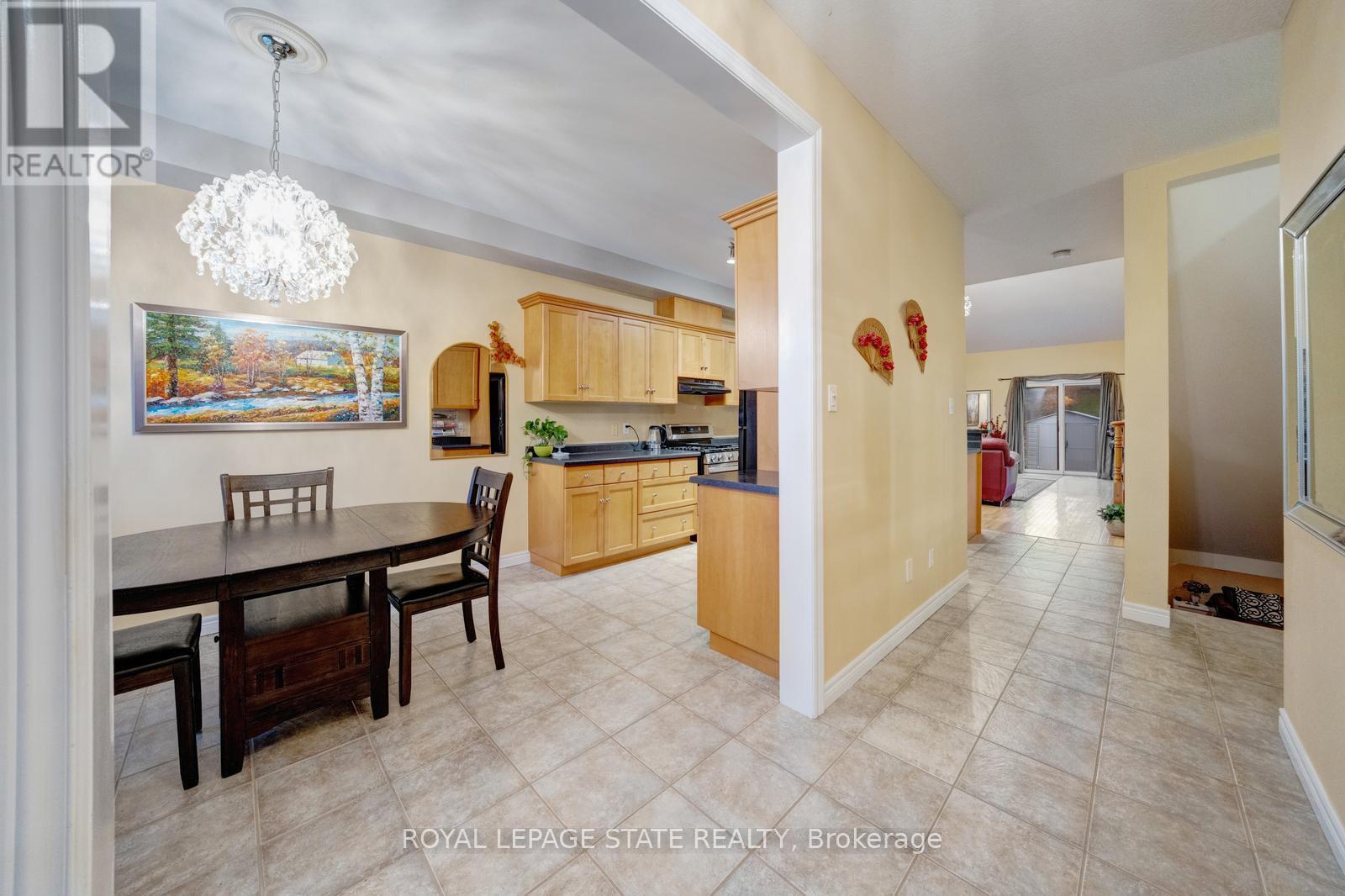 30 Conrad Place, Grimsby, Ontario  L3M 5S5 - Photo 10 - X12953416