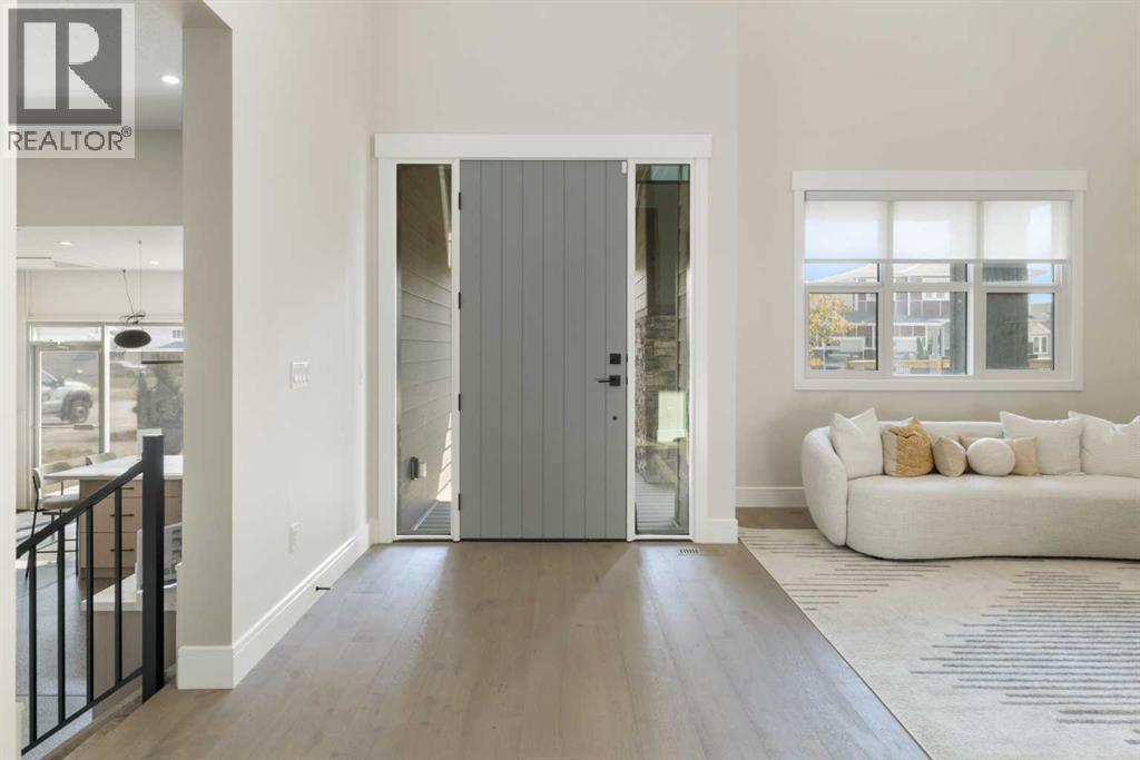 17 Sunvalley View, Cochrane, Alberta  T4C 0X8 - Photo 3 - A2294795