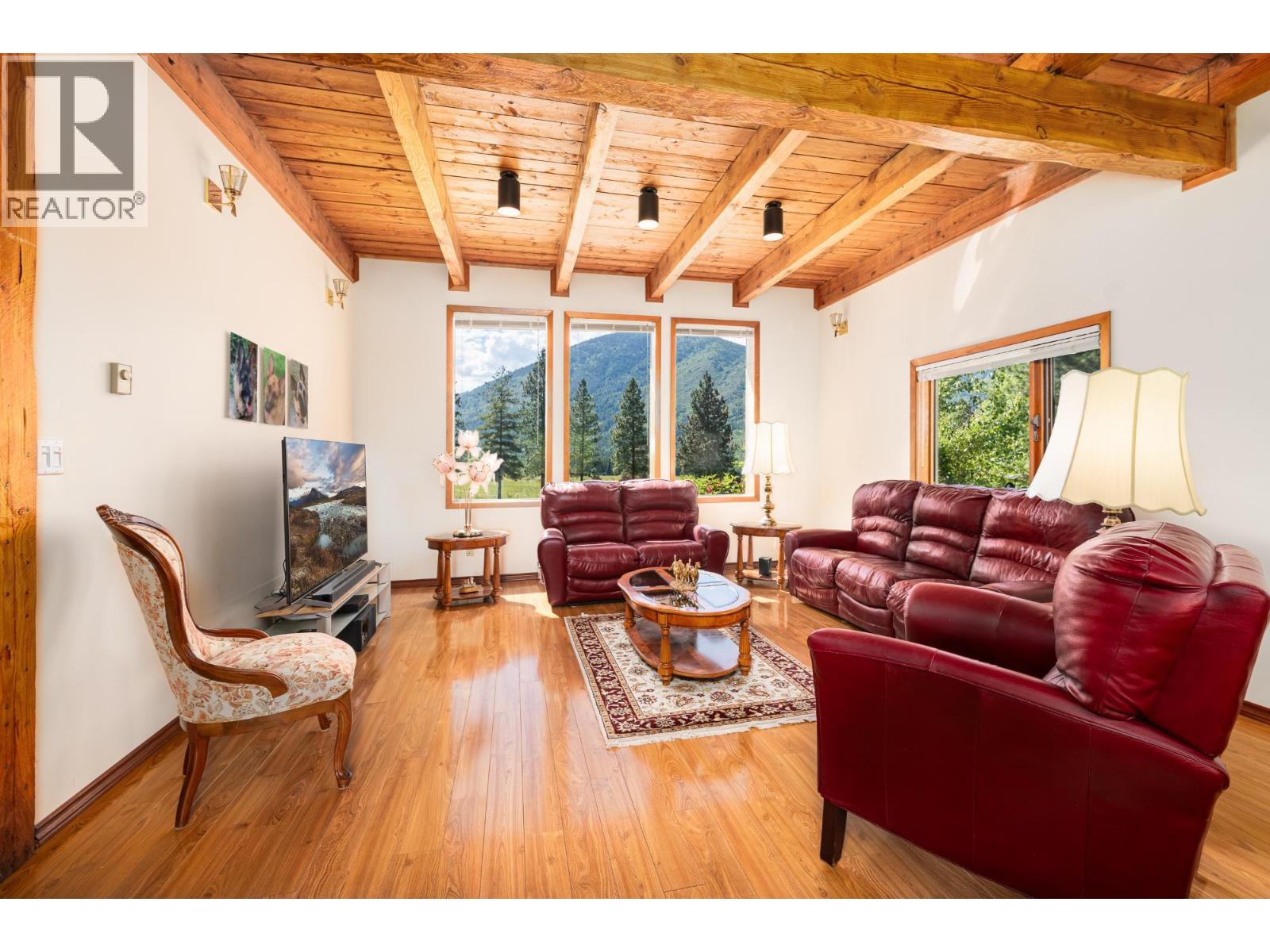 2093 Corn Creek Road, Creston, British Columbia V0B 1G7 - Photo 11 - 10377118