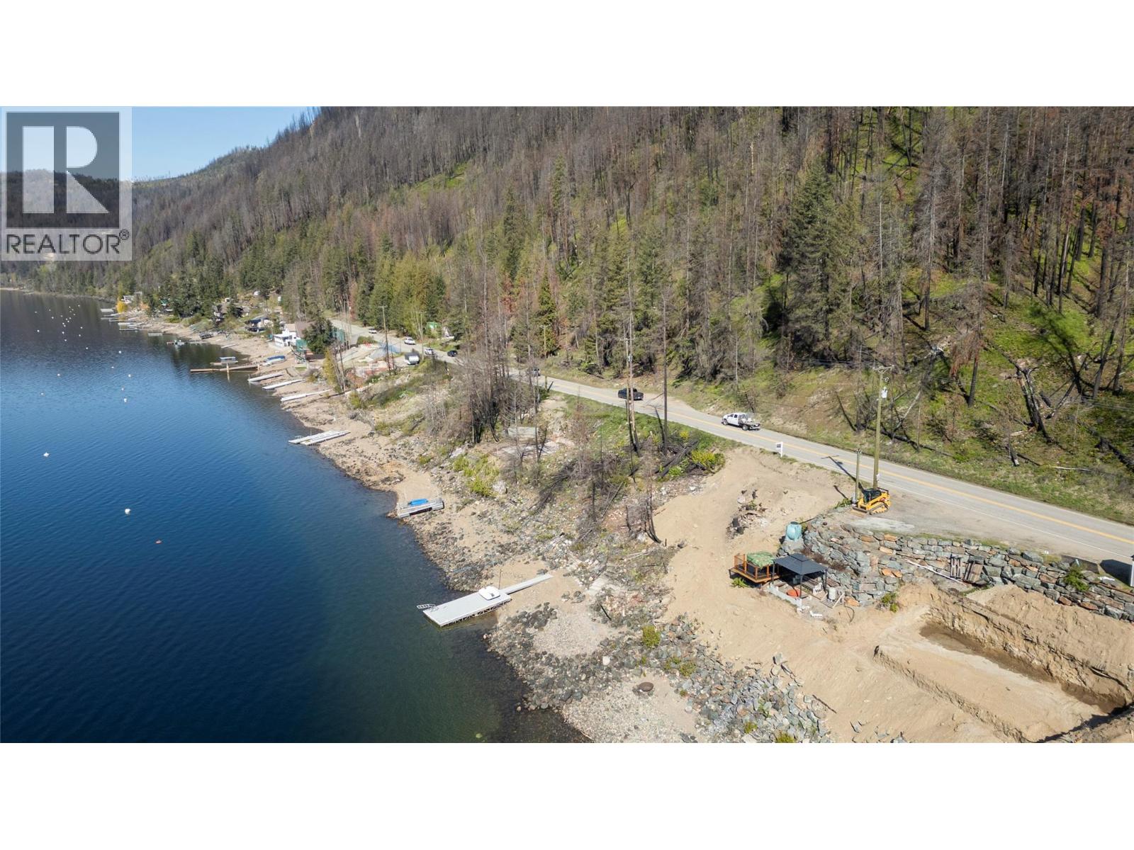 5046 Squilax-Anglemont Road, Celista, British Columbia  V0E 1M6 - Photo 3 - 10377254