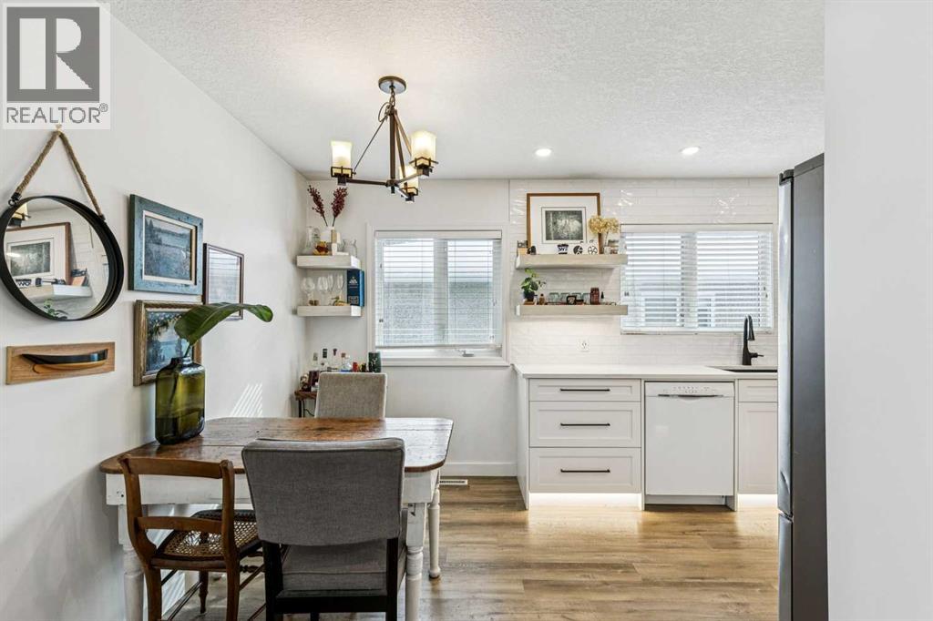 1331 Rosehill Drive Nw, Calgary, Alberta  T2K 1M3 - Photo 10 - A2297976