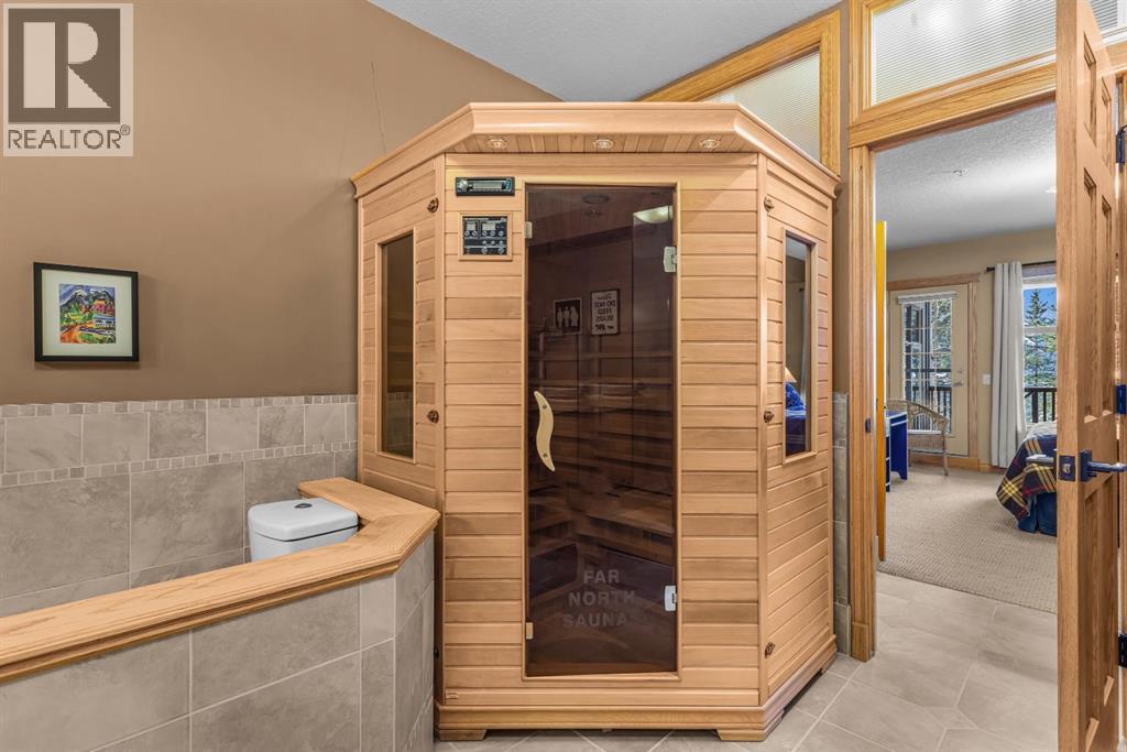 202, 3 Aspen Glen, Canmore, Alberta  T1W 1A6 - Photo 32 - A2298095