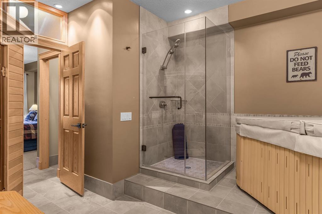 202, 3 Aspen Glen, Canmore, Alberta  T1W 1A6 - Photo 33 - A2298095
