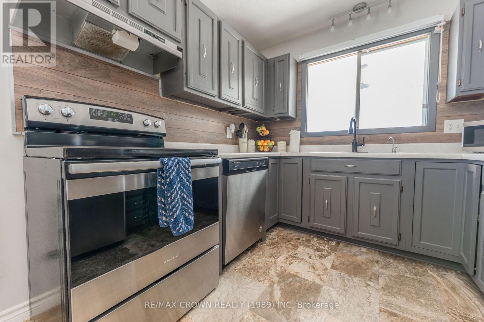 18 Cartier Avenue, Kapuskasing, Ontario  P5N 2J6 - Photo 4 - T12953794