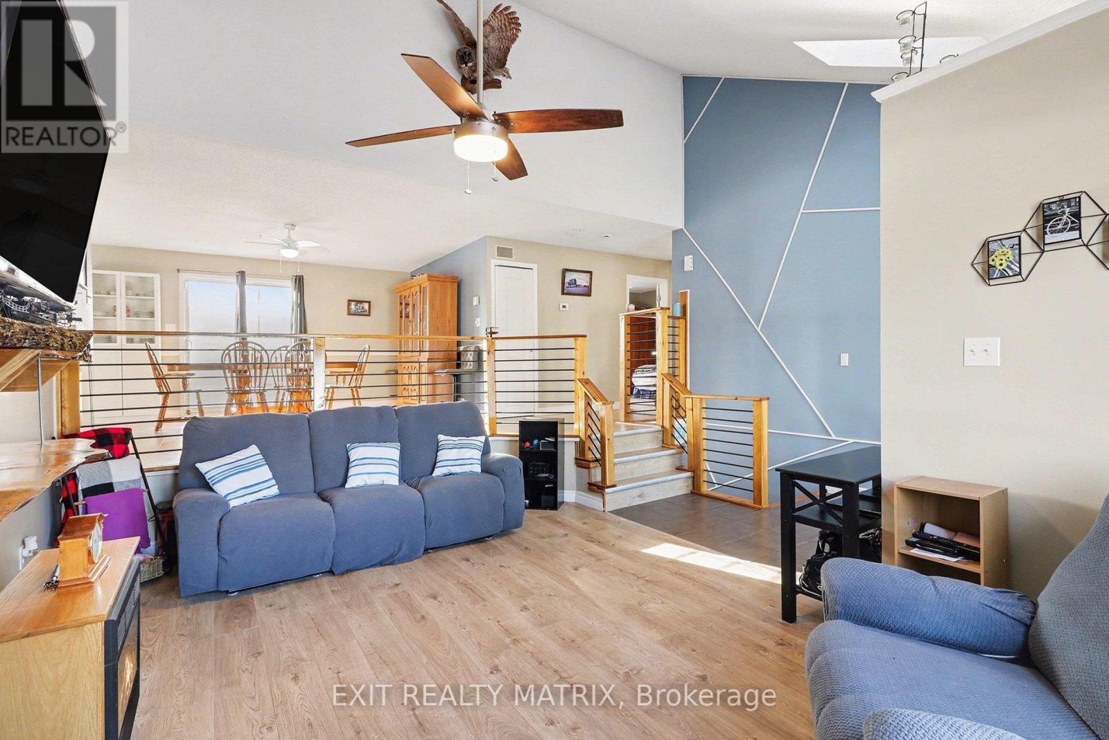 51 Marcel Street E, Russell, Ontario  K0A 1W0 - Photo 4 - X12953756