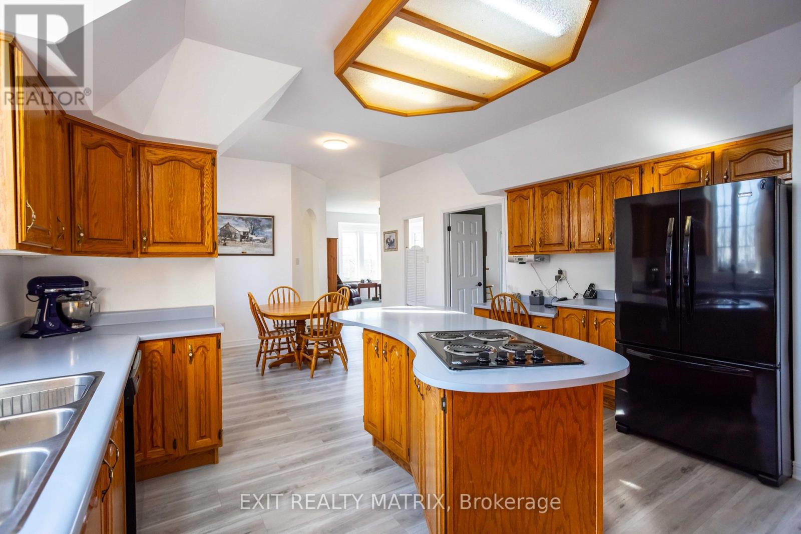 983 Route 800 Road E, The Nation, Ontario  K0A 3C0 - Photo 10 - X12953804