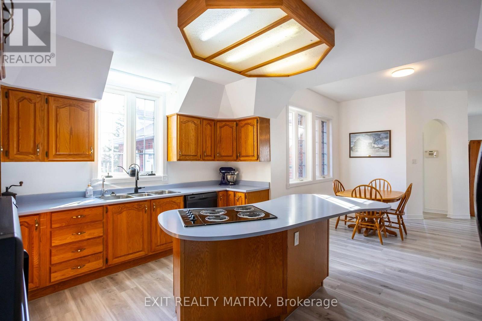 983 Route 800 Road E, The Nation, Ontario  K0A 3C0 - Photo 11 - X12953804