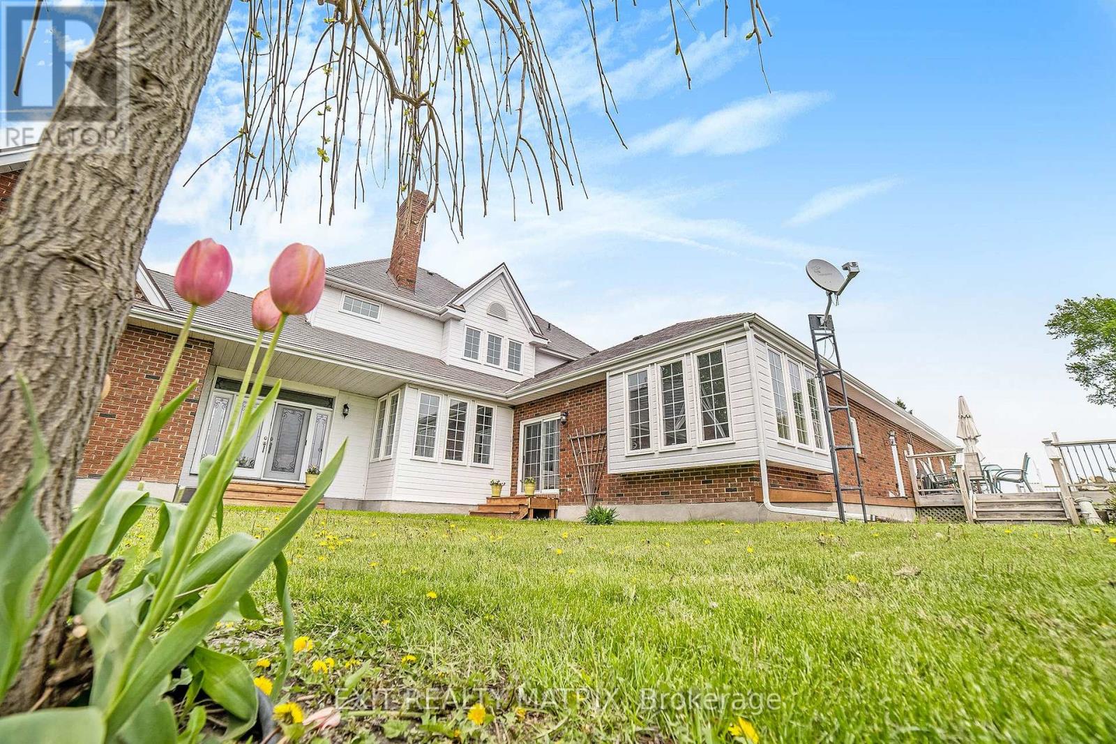 983 Route 800 Road E, The Nation, Ontario  K0A 3C0 - Photo 32 - X12953804