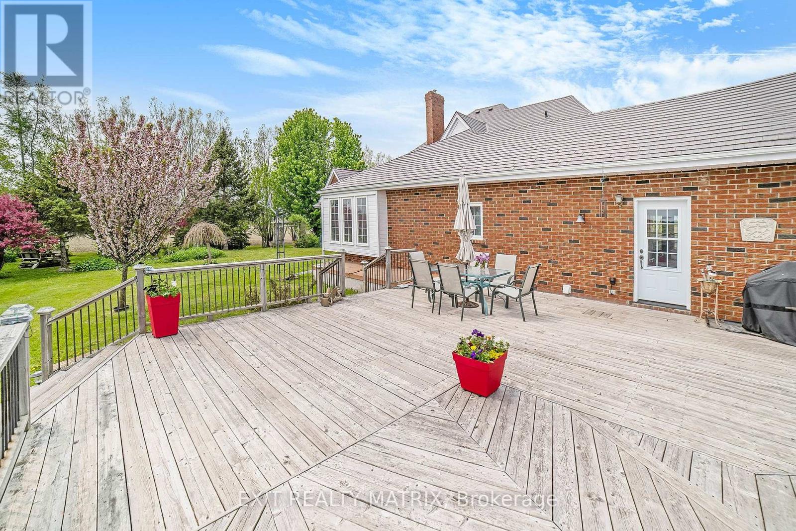 983 Route 800 Road E, The Nation, Ontario  K0A 3C0 - Photo 37 - X12953804