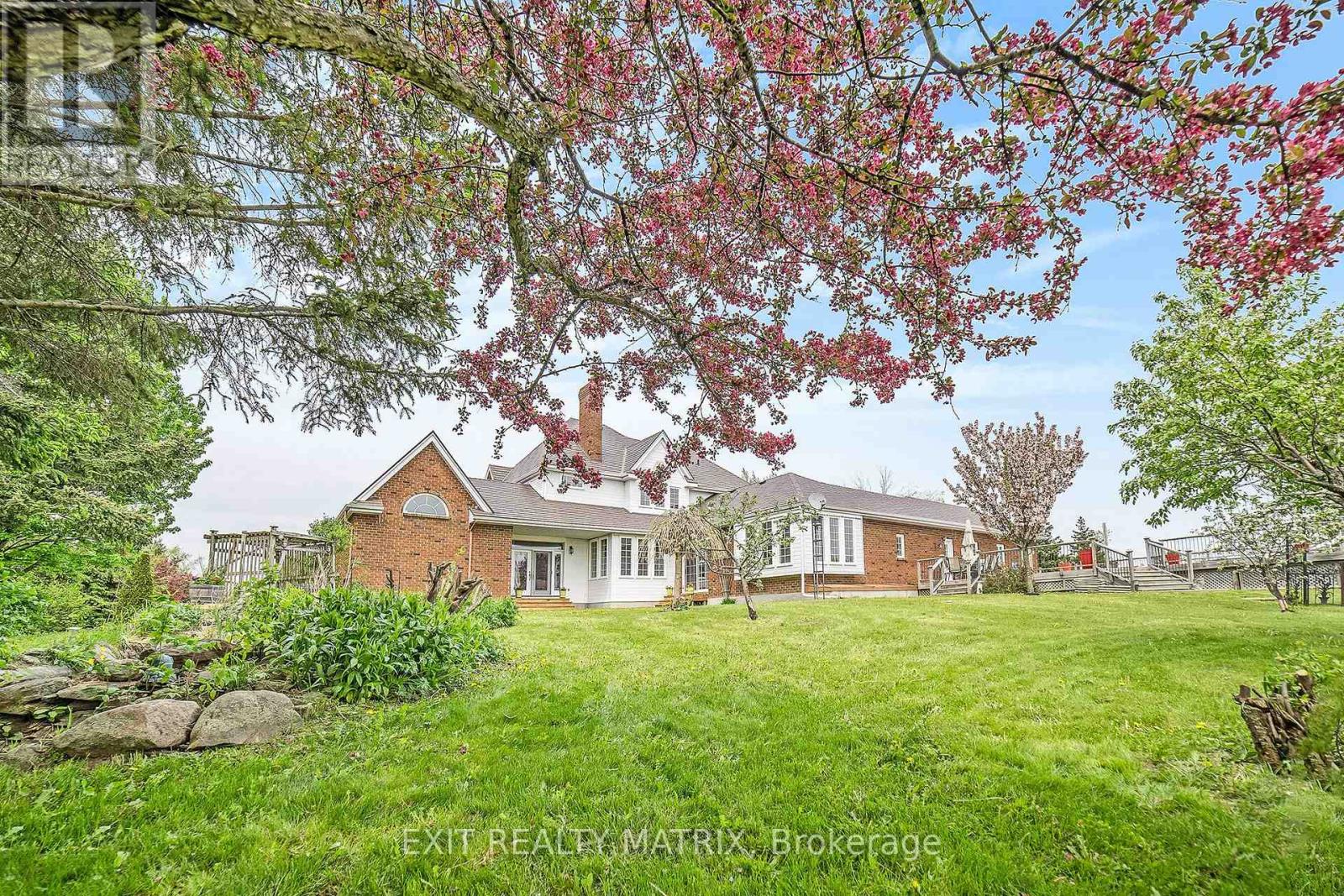 983 Route 800 Road E, The Nation, Ontario  K0A 3C0 - Photo 41 - X12953804