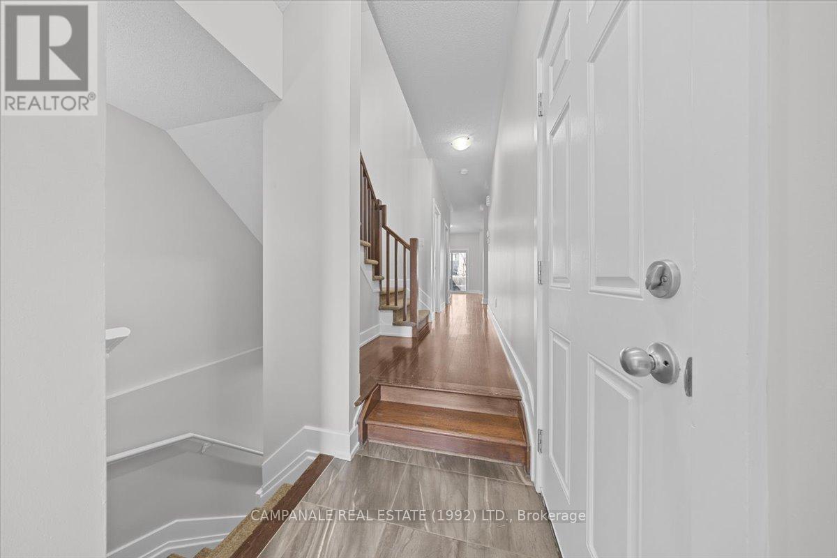 372 Via Verona Avenue, Ottawa, Ontario  K2J 5X8 - Photo 4 - X12953808