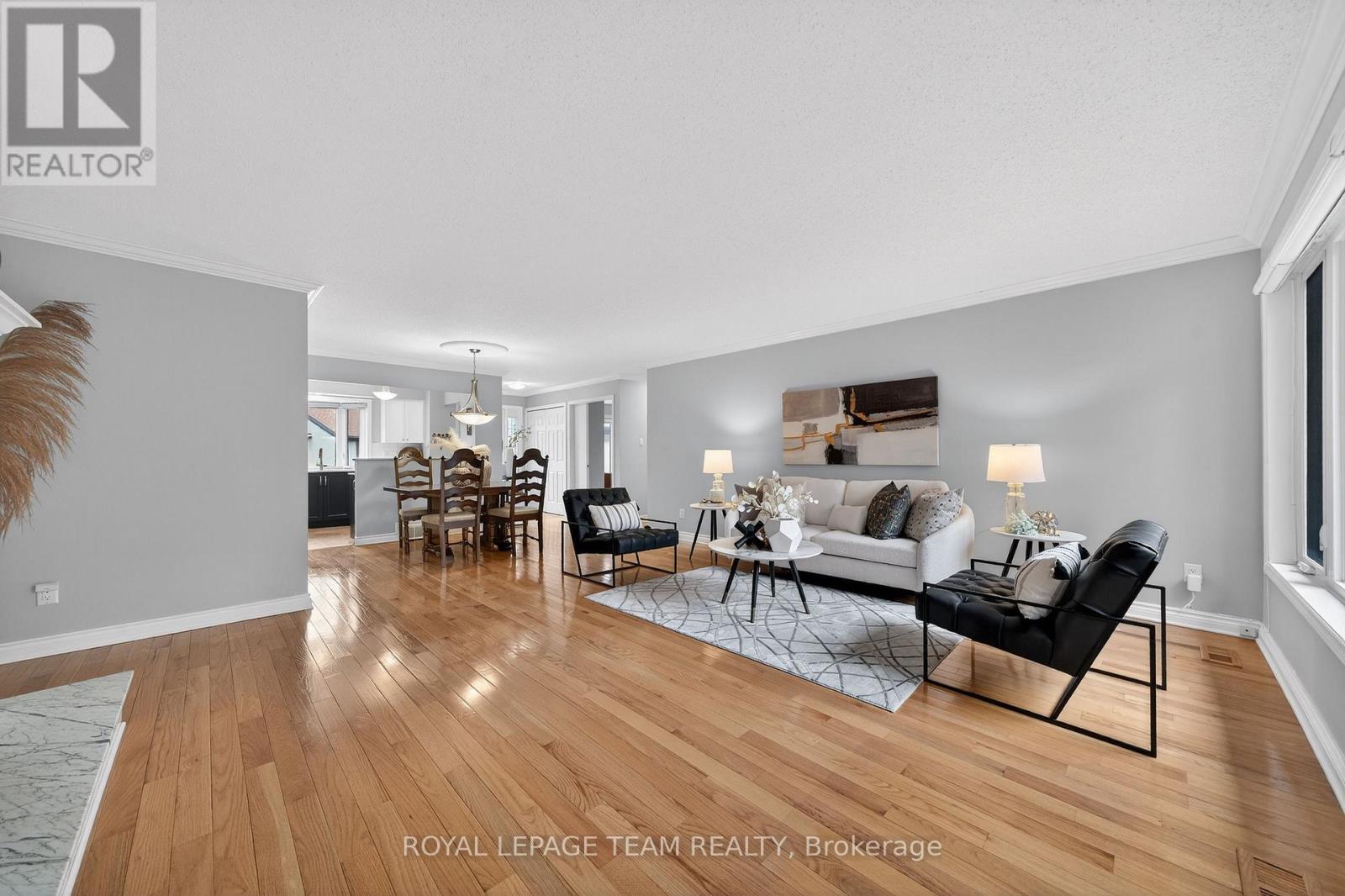 11 Glen Abbey Crescent, Ottawa, Ontario  K2S 1R6 - Photo 12 - X12953842