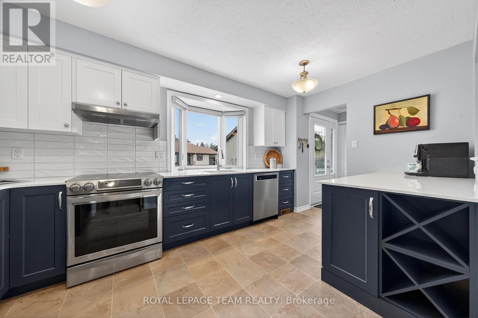 11 Glen Abbey Crescent, Ottawa, Ontario  K2S 1R6 - Photo 15 - X12953842