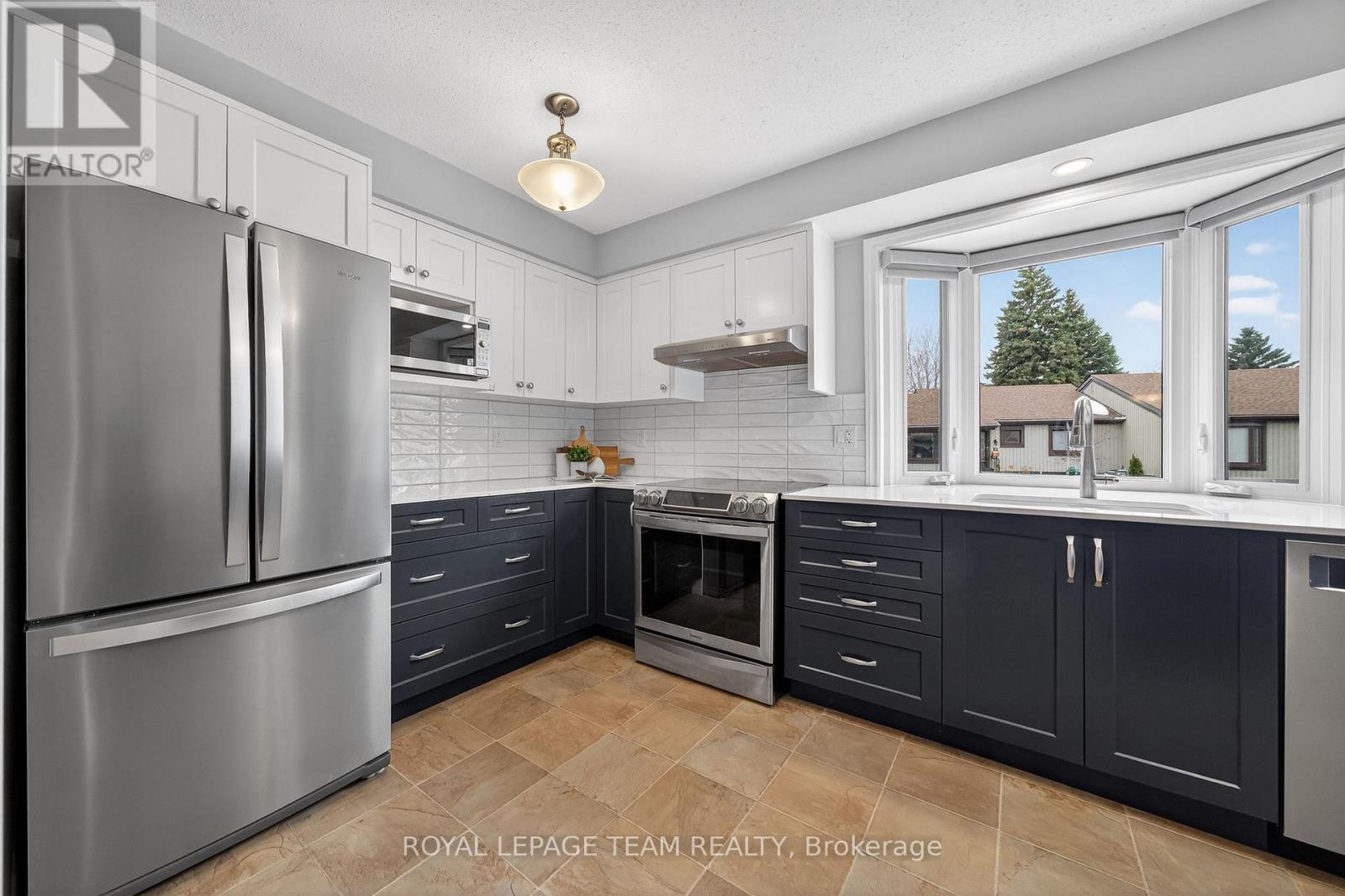 11 Glen Abbey Crescent, Ottawa, Ontario  K2S 1R6 - Photo 18 - X12953842