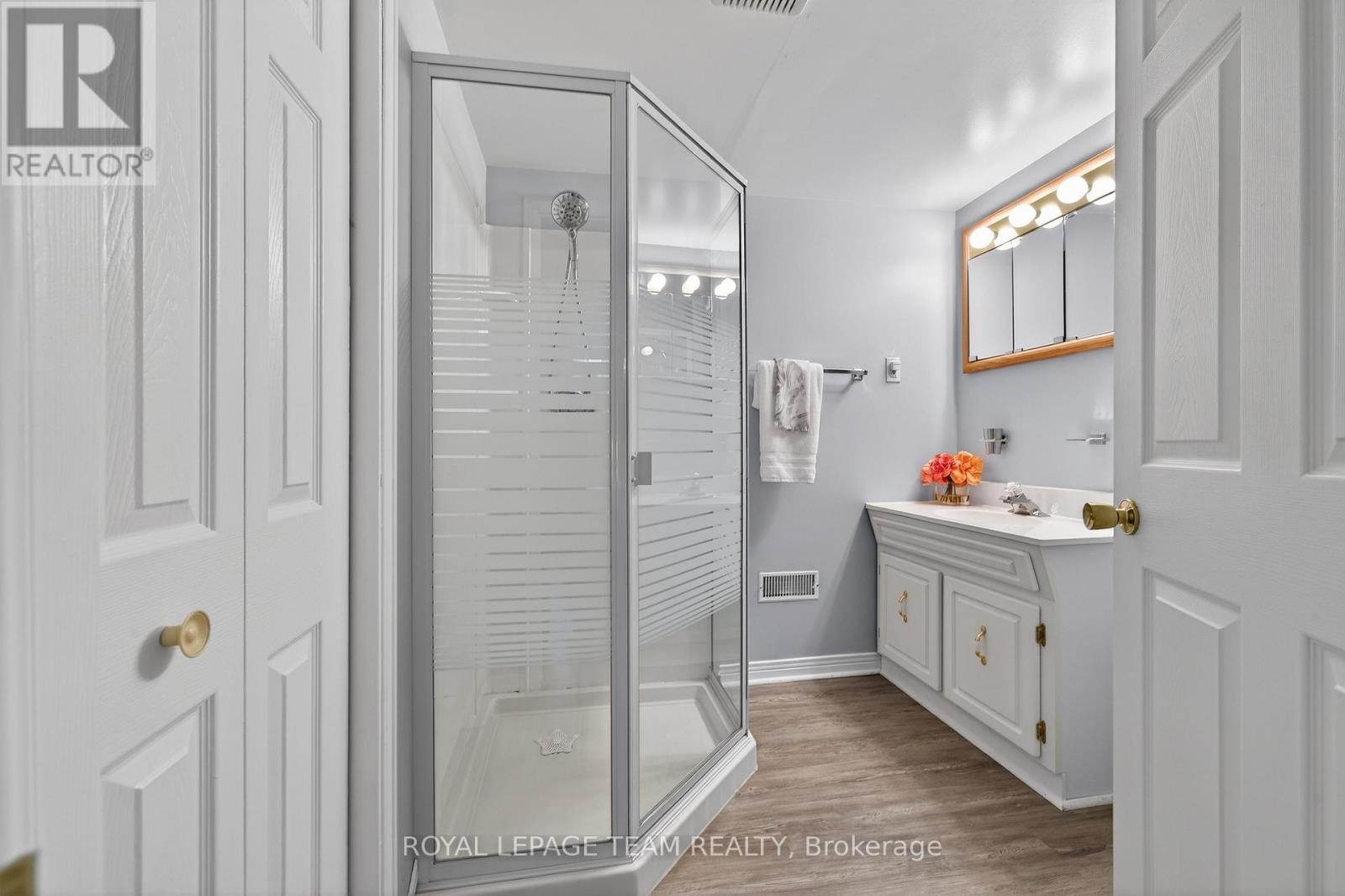 11 Glen Abbey Crescent, Ottawa, Ontario  K2S 1R6 - Photo 36 - X12953842