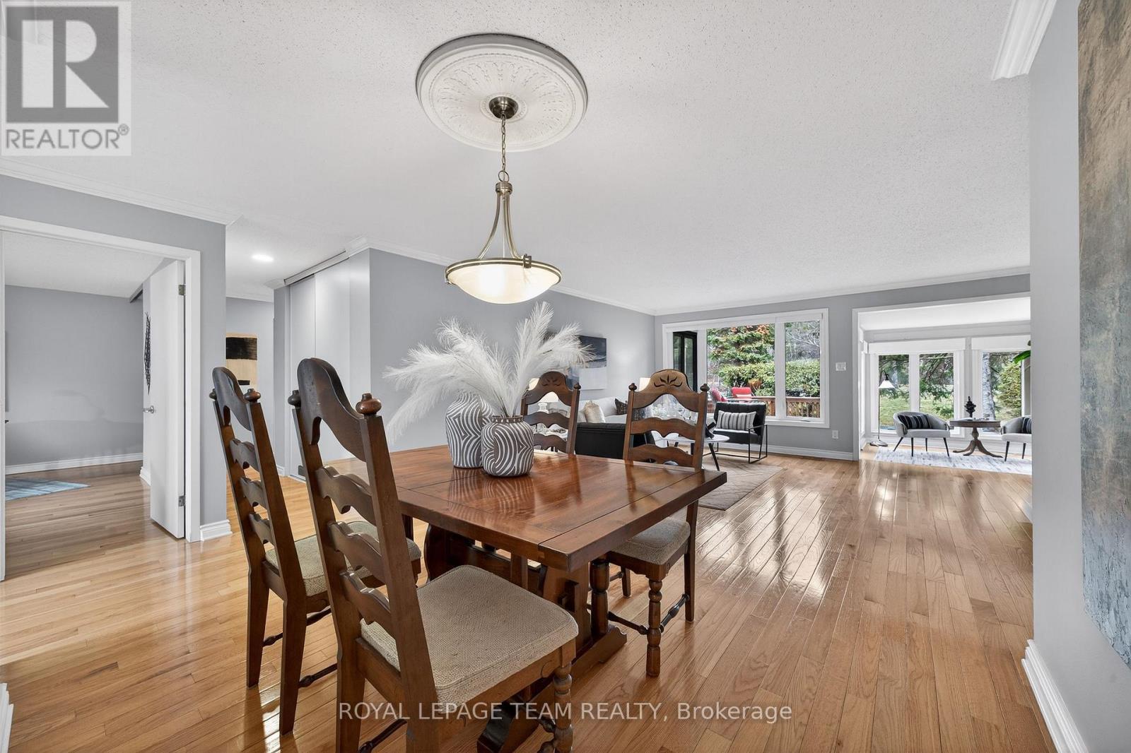 11 Glen Abbey Crescent, Ottawa, Ontario  K2S 1R6 - Photo 7 - X12953842