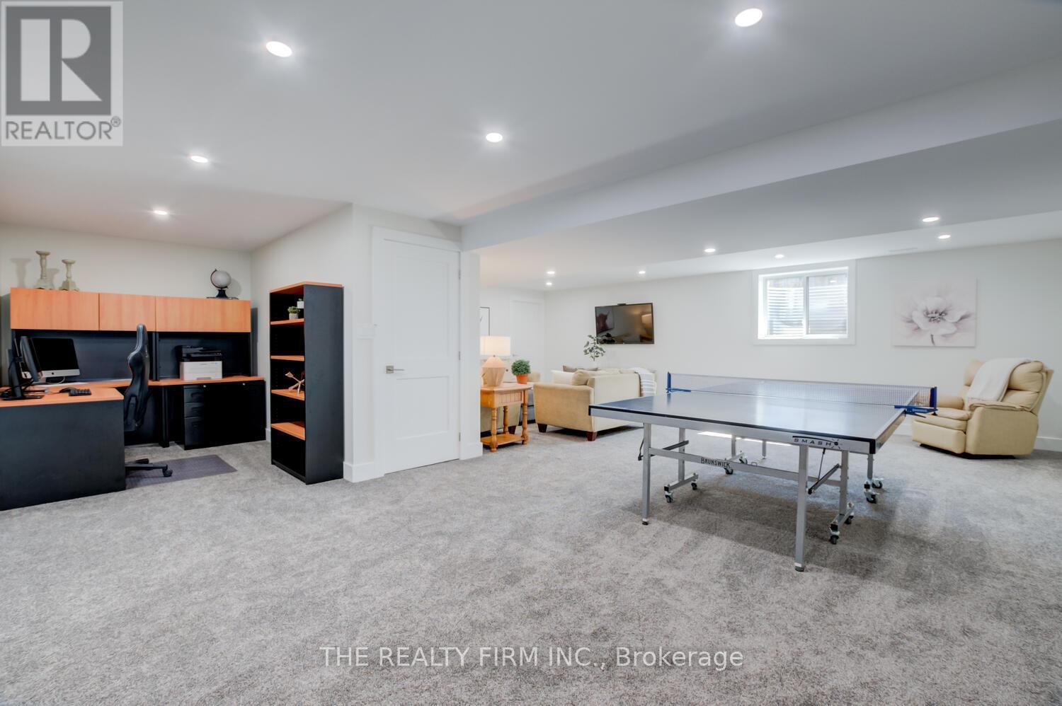 283 Elizabeth Street, Southwest Middlesex, Ontario  N0L 1M0 - Photo 23 - X12953814