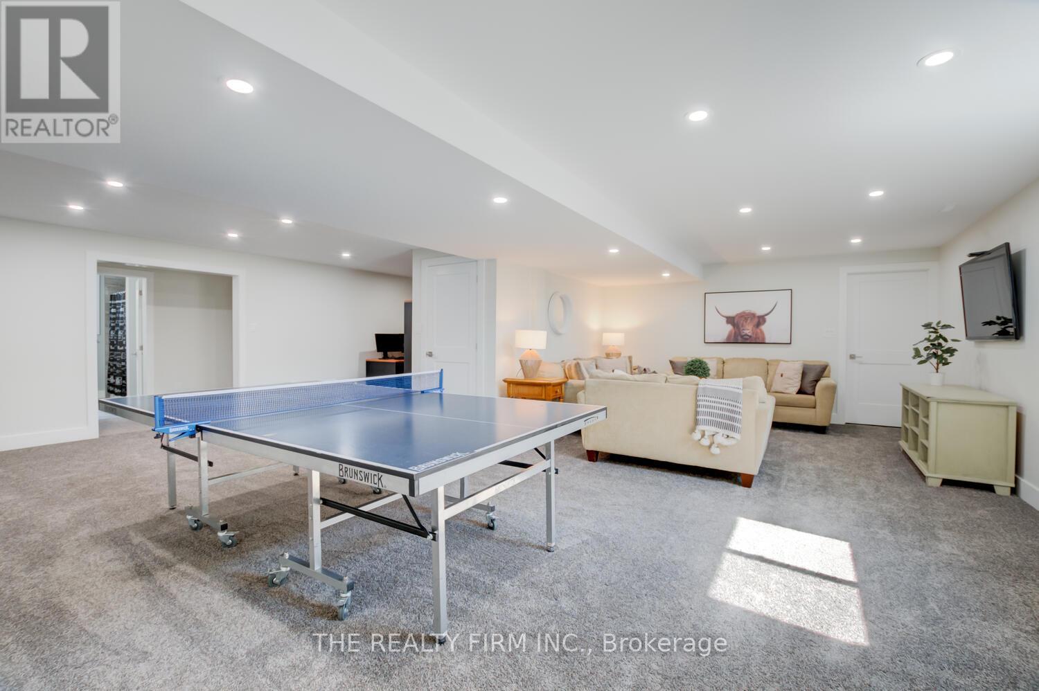 283 Elizabeth Street, Southwest Middlesex, Ontario  N0L 1M0 - Photo 24 - X12953814