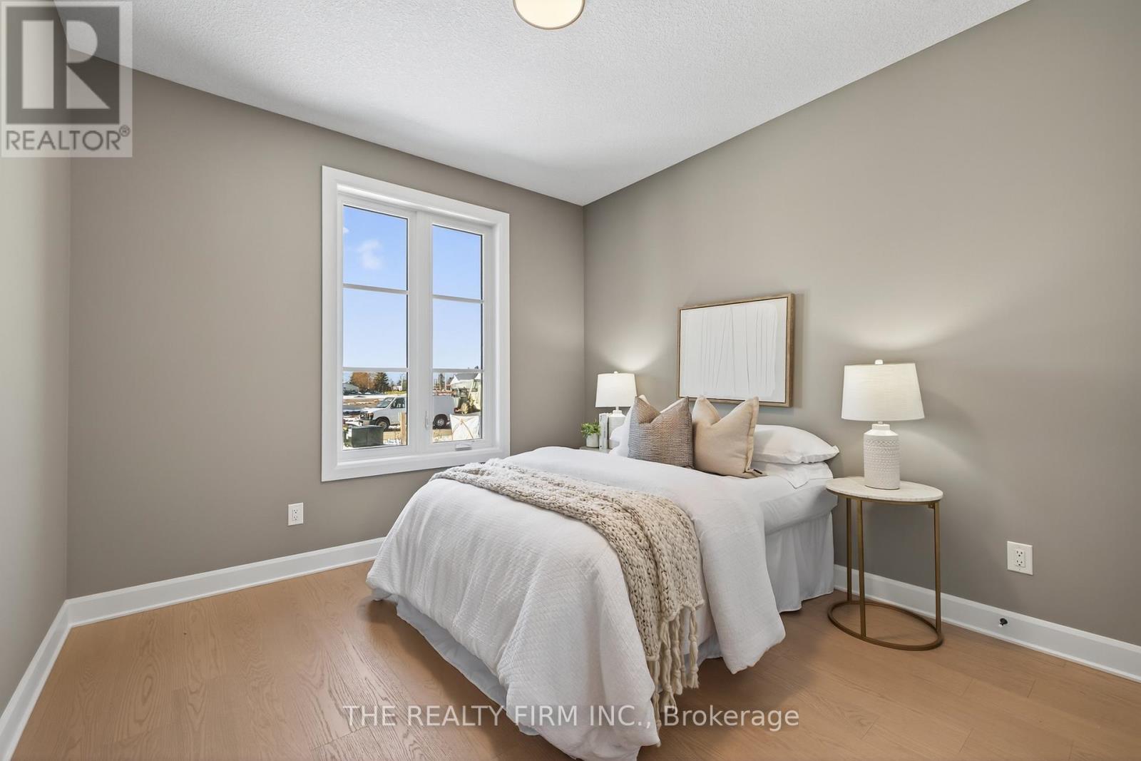 289 King Street, Southwest Middlesex, Ontario  N0L 1M0 - Photo 27 - X12953824