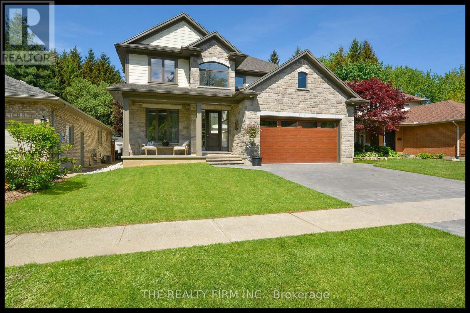 285 Elizabeth Street, Southwest Middlesex, Ontario  N0L 1M0 - Photo 2 - X12953830