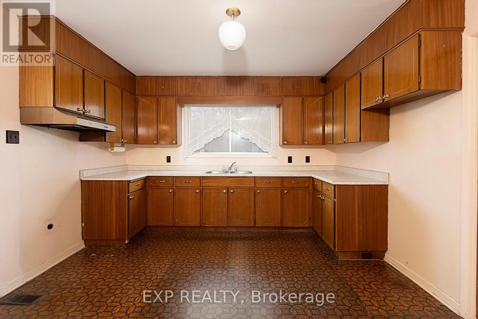 1109 Sprucedale Road, Woodstock, Ontario  N4S 4Z8 - Photo 12 - X12953838