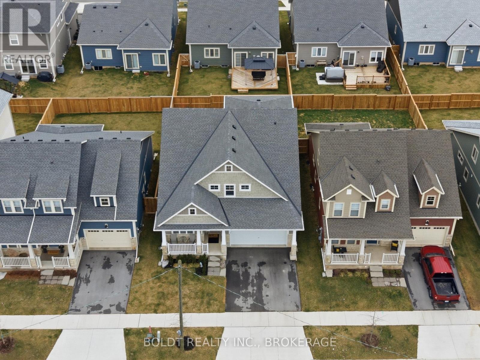 70 Beachwalk Crescent, Fort Erie, Ontario  L0S 1B0 - Photo 38 - X12953006