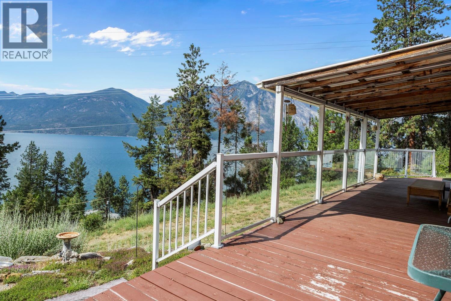 9442 3a Highway, Kuskanook, British Columbia  V0B 2C0 - Photo 1 - 10381769