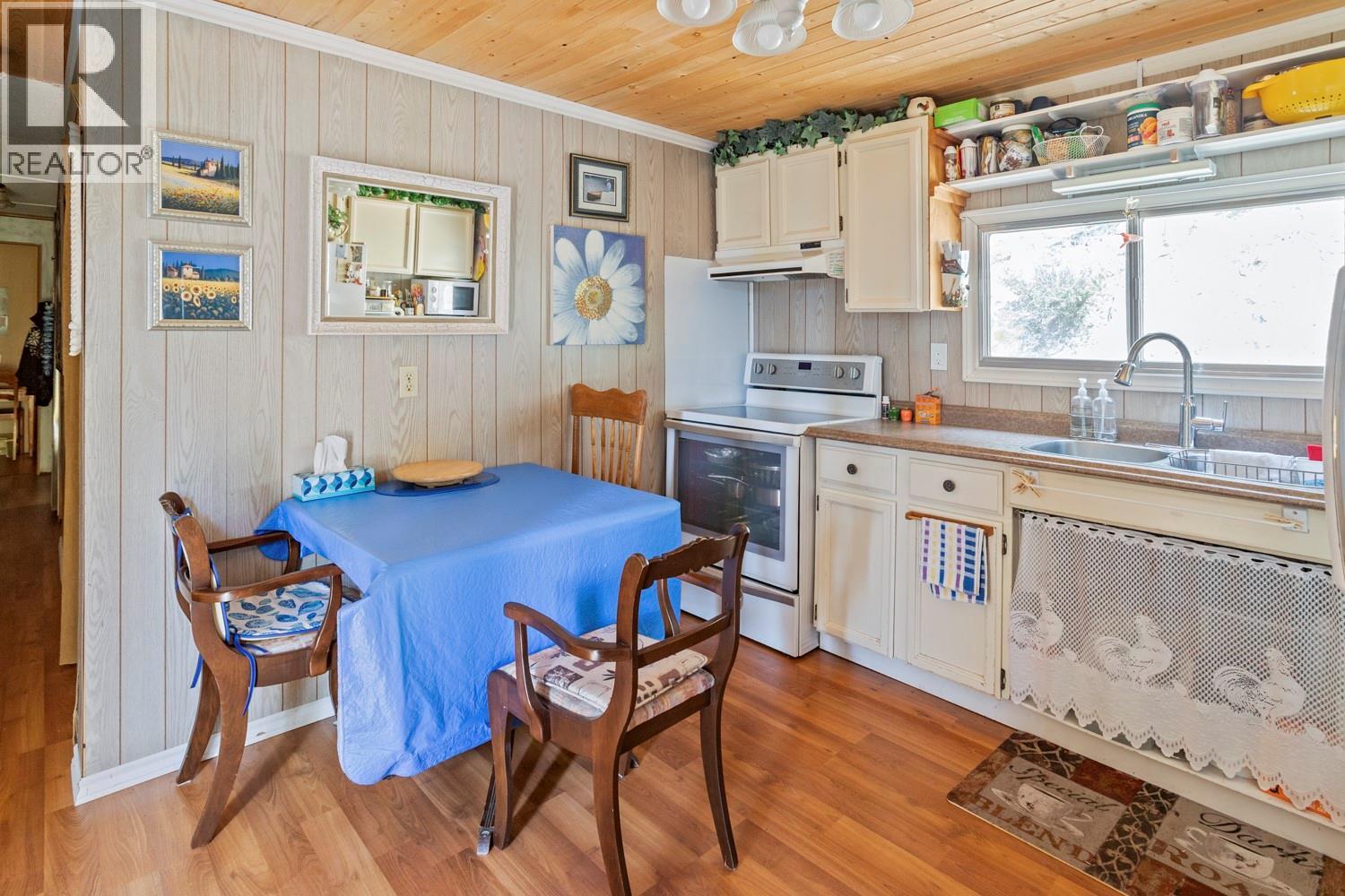 9442 3a Highway, Kuskanook, British Columbia  V0B 2C0 - Photo 5 - 10381769