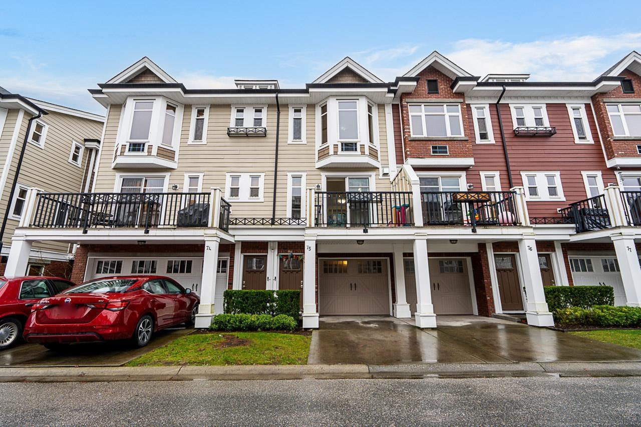 75 20738 84 Avenue, Langley, British Columbia  V2Y 0J6 - Photo 2 - R3105665