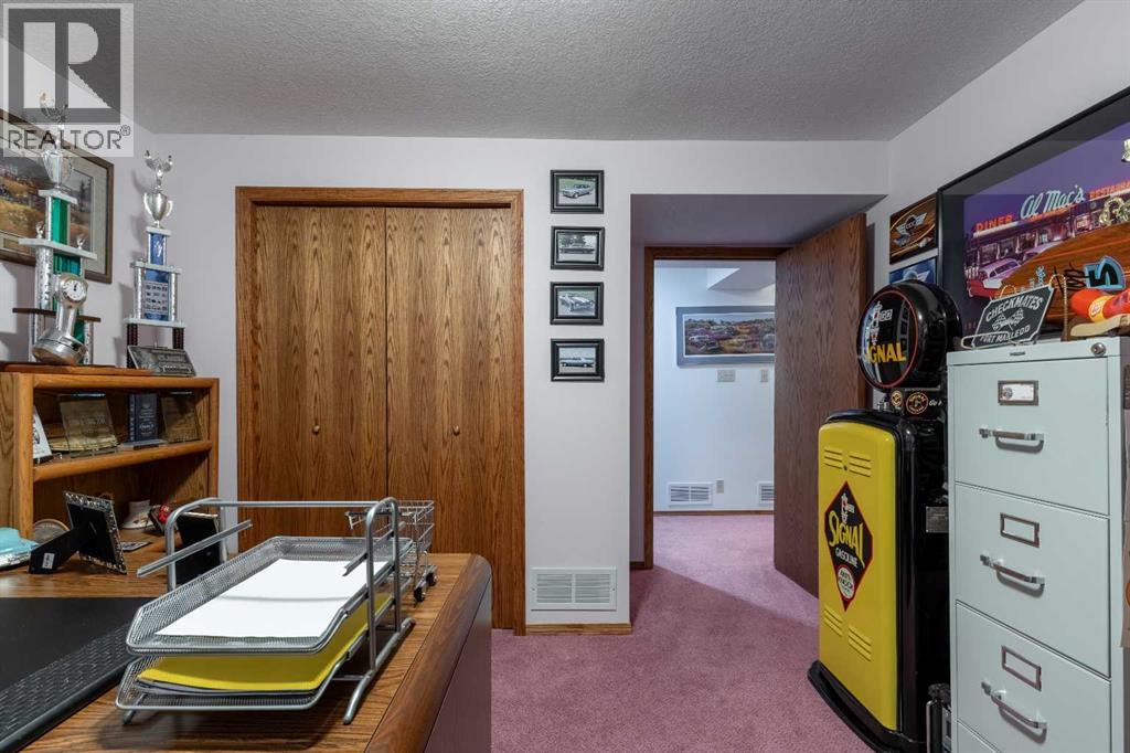 229 Coachwood Point W, Lethbridge, Alberta  T1K 6A7 - Photo 38 - A2295596