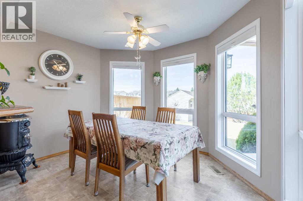 229 Coachwood Point W, Lethbridge, Alberta  T1K 6A7 - Photo 19 - A2295596