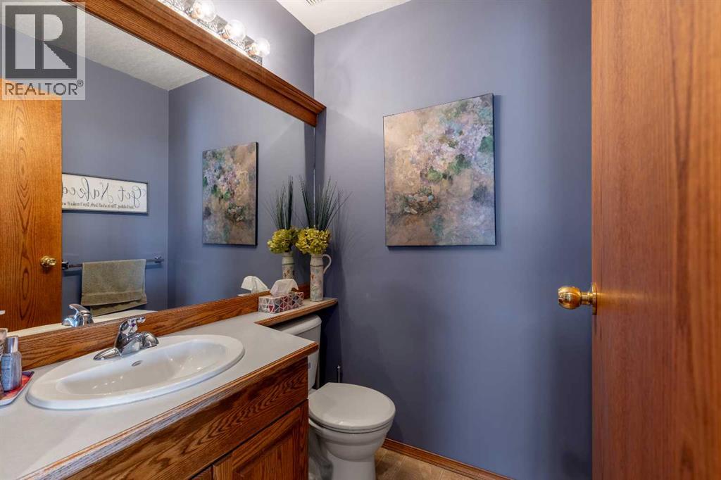 229 Coachwood Point W, Lethbridge, Alberta  T1K 6A7 - Photo 10 - A2295596